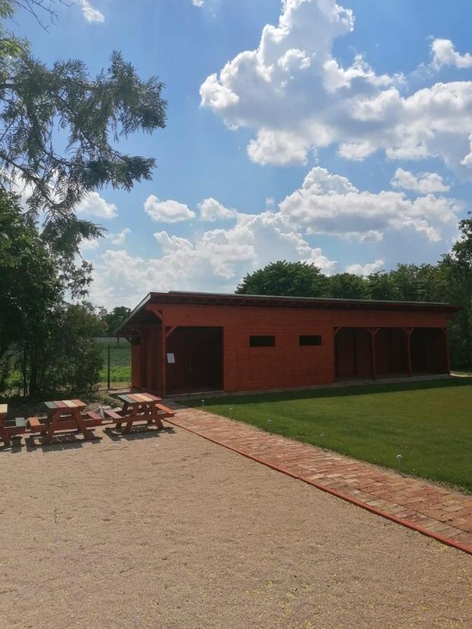 Casa Napsugar Panzio Bed & Breakfast Apostag Dış mekan fotoğraf