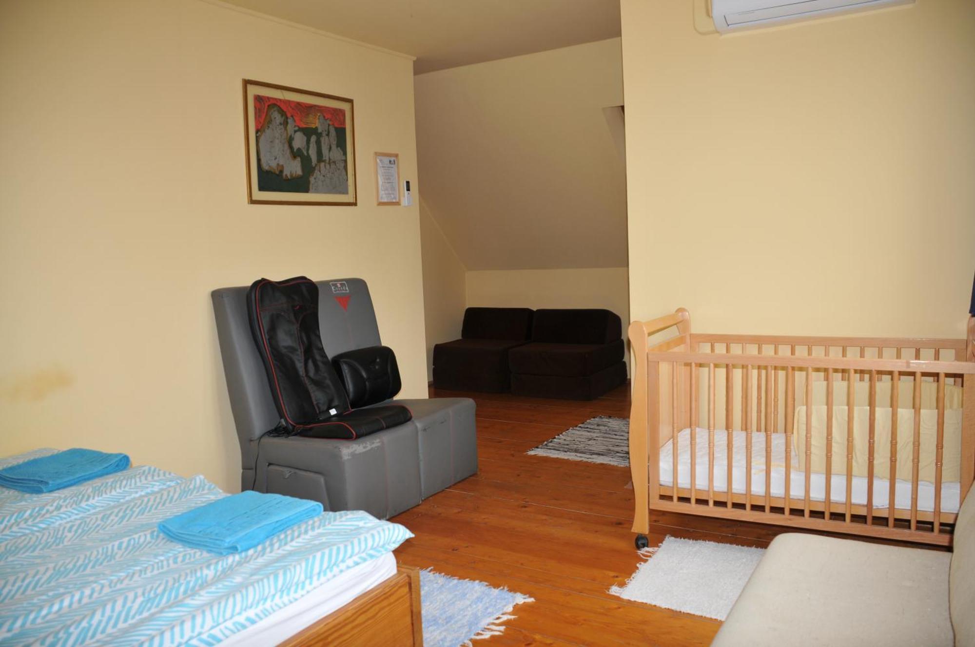 Casa Napsugar Panzio Bed & Breakfast Apostag Oda fotoğraf